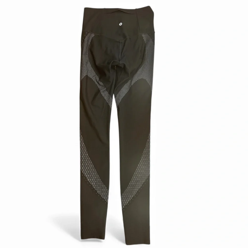 Lululemon🍋Mapped Out Black and Glacier Gray High-Rise Tights 28” Size 6 - Picture 5 of 8